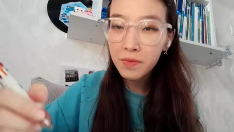 Snapshot of johnmerli chatting on 11.25.25 Molly online show from 11.25.25