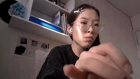 Snapshot of johnmerli chatting on 11.29.25 Molly online show from 11.29.25