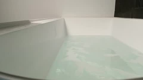 Snapshot of johnny61600 chatting on 09.15.25 Lovenitwet69 online show from 09.15.25