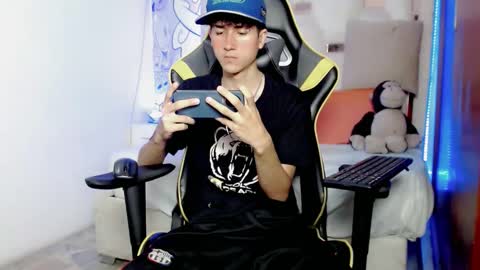 johnny_cagee online show from 11.29.25