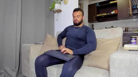 JOHNNY online show from 12.11.24