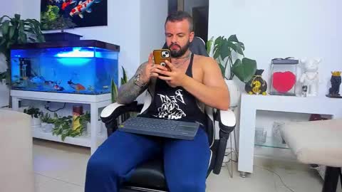 JOHNNY online show from 10.16.25