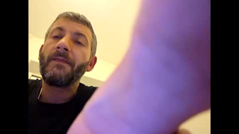 Snapshot of johnnypoly chatting on 11.03.25 bigboy online show from 11.03.25