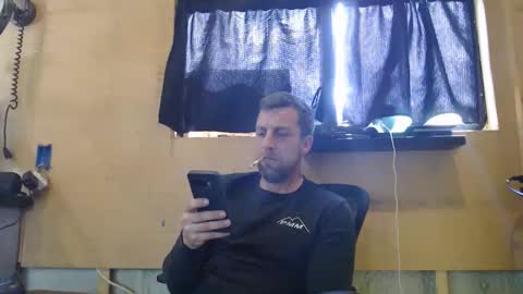 Snapshot of johnplayer23 chatting on 04.19.26 johnplayer23 online show from 04.19.26