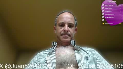 Snapshot of johnq_23 chatting on 11.18.25 John online show from 11.18.25