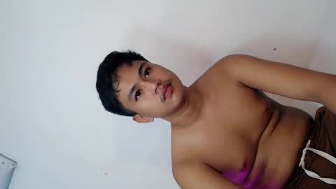 Snapshot of johnrico30 chatting on 11.01.25 johnrico30 online show from 11.01.25