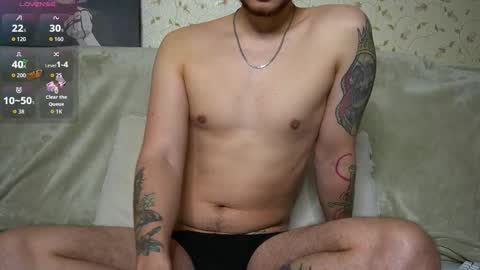 Snapshot of johnstoneisland chatting on 11.29.25 John online show from 11.29.25