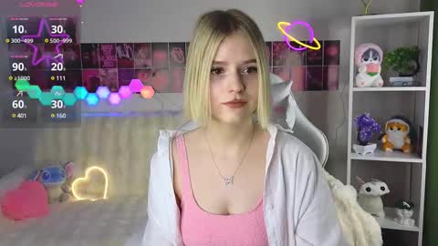 Paula online show from 02.14.25