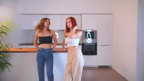 Snapshot of joielagos chatting on 06.05.26 Alva online show from 06.05.26