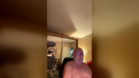 Snapshot of jojo60000529566 chatting on 01.14.26 jojo60000529566 online show from 01.14.26