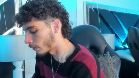 Snapshot of jojobraando chatting on 12.02.25 jojobraando online show from 12.02.25