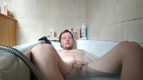 Snapshot of jojotouls chatting on 12.23.24 boss online show from 12.23.24