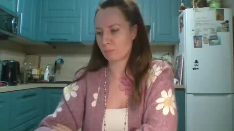 you can call me my Queen online show from 05.30.26
