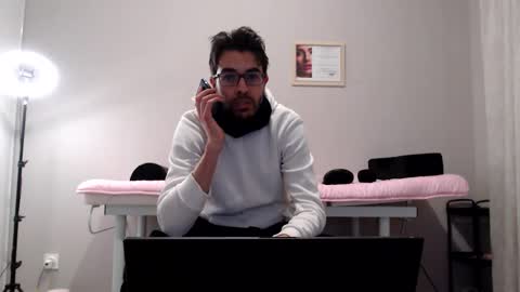 Snapshot of jolie_cam chatting on 03.25.26 jolie_cam online show from 03.25.26