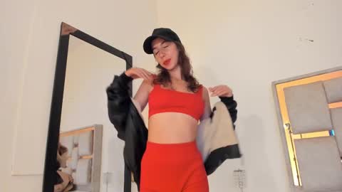 jolie_lov online show from 02.11.25
