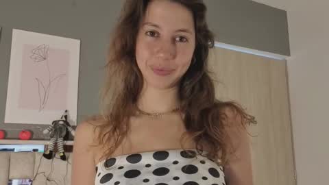 jolie_lov online show from 10.18.25