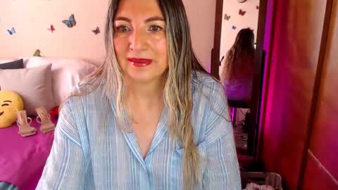 Jolie Mature online show from 03.23.26