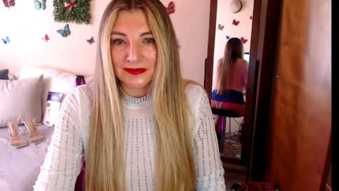 Jolie Mature online show from 06.05.26