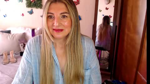 Jolie Mature online show from 06.08.26