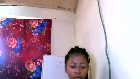 Snapshot of joliekah27 chatting on 01.24.25 joliekah27 online show from 01.24.25