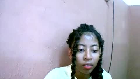 Snapshot of joliekah27 chatting on 02.24.25 joliekah27 online show from 02.24.25