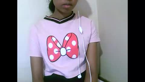 joliekah27 online show from 04.30.26