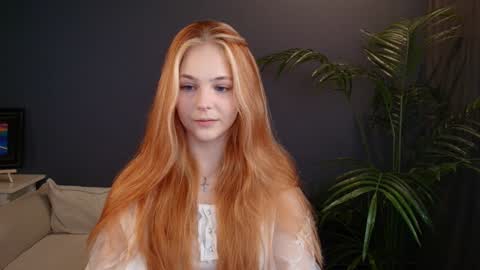 Snapshot of jolly_bean chatting on 01.16.25 Polly online show from 01.16.25