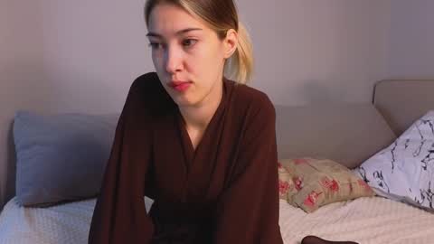 Viola online show from 10.12.25