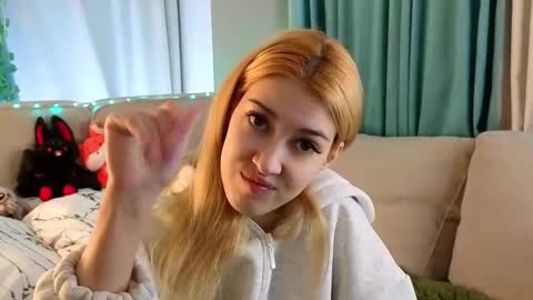 Viola online show from 02.16.26