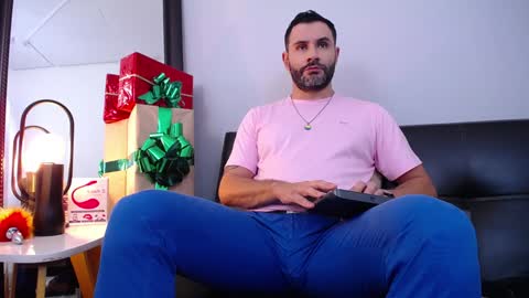 Snapshot of jonas_beard1 chatting on 12.28.24 JONAS BEARD online show from 12.28.24