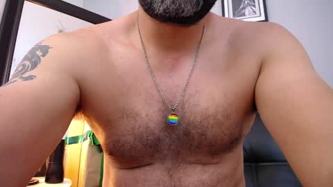 Snapshot of jonas_beard1 chatting on 12.31.24 JONAS BEARD online show from 12.31.24