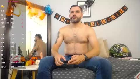 Snapshot of jonas_beard1 chatting on 10.17.25 JONAS BEARD online show from 10.17.25