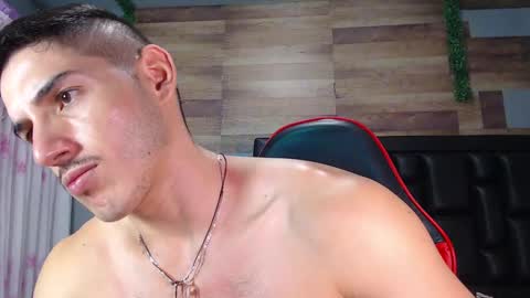 jonathancast08 online show from 03.11.25