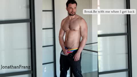 Snapshot of jonathanfranz123 chatting on 02.13.25 jonathanfranz123 online show from 02.13.25