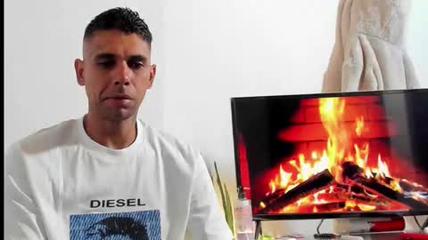 Snapshot of jonesjoness15 chatting on 11.02.25 jonesjoness15 online show from 11.02.25