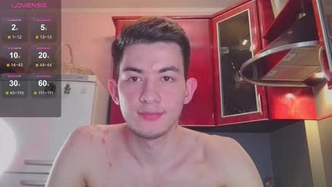 Snapshot of jonhy_merlin chatting on 12.17.24 jonhy_merlin online show from 12.17.24