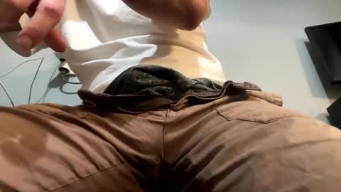 Snapshot of jonnkata chatting on 12.15.25 Jonnkata online show from 12.15.25