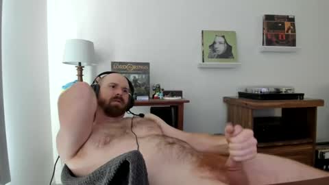 Snapshot of jonnlulz chatting on 01.31.25 Jon online show from 01.31.25