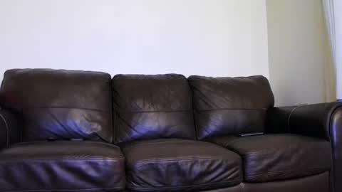 Snapshot of jonny4u_xxx chatting on 11.04.25 John online show from 11.04.25