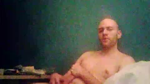 Snapshot of jonnyblow chatting on 11.22.25 J online show from 11.22.25