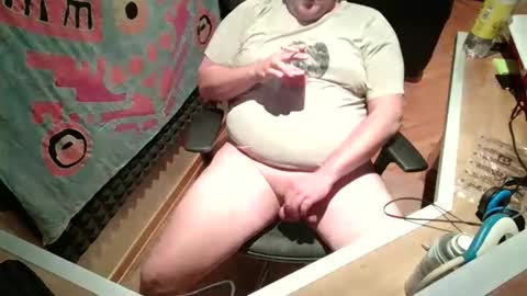 Snapshot of jonnyfreesolo chatting on 10.19.25 jonnyfreesolo online show from 10.19.25