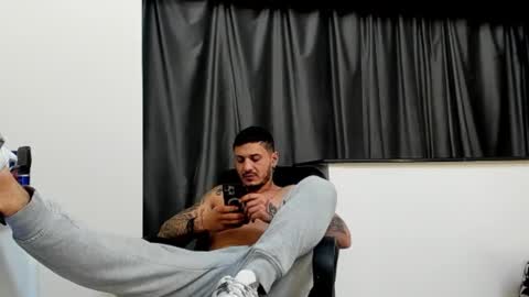 jonnyporn1 online show from 01.04.25