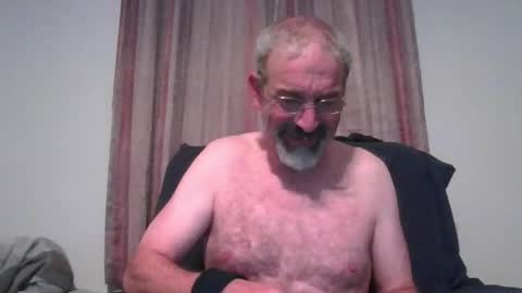 Snapshot of jony_five chatting on 12.20.24 Jon online show from 12.20.24