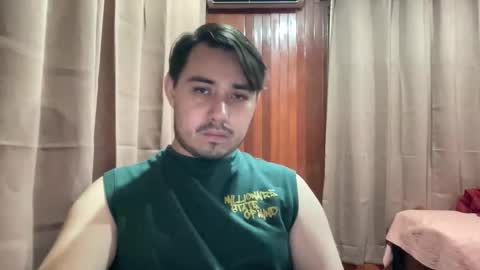 Snapshot of jorgesparks chatting on 10.25.25 Jorge Sparks online show from 10.25.25