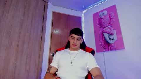 Snapshot of joseph__boy chatting on 02.19.25 JOSEPH online show from 02.19.25