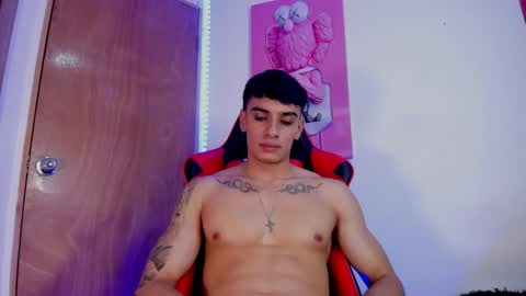 Snapshot of joseph__boy chatting on 03.01.25 JOSEPH online show from 03.01.25