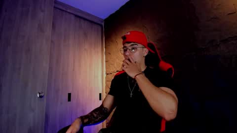 Snapshot of joseph__boy chatting on 09.11.25 JOSEPH online show from 09.11.25