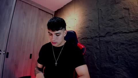 Snapshot of joseph__boy chatting on 10.02.25 JOSEPH online show from 10.02.25