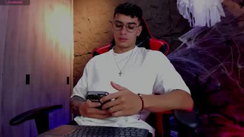 Snapshot of joseph__boy chatting on 10.29.25 JOSEPH online show from 10.29.25