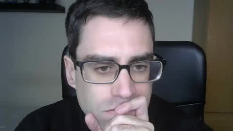 Snapshot of josevd chatting on 01.26.25 Jose online show from 01.26.25